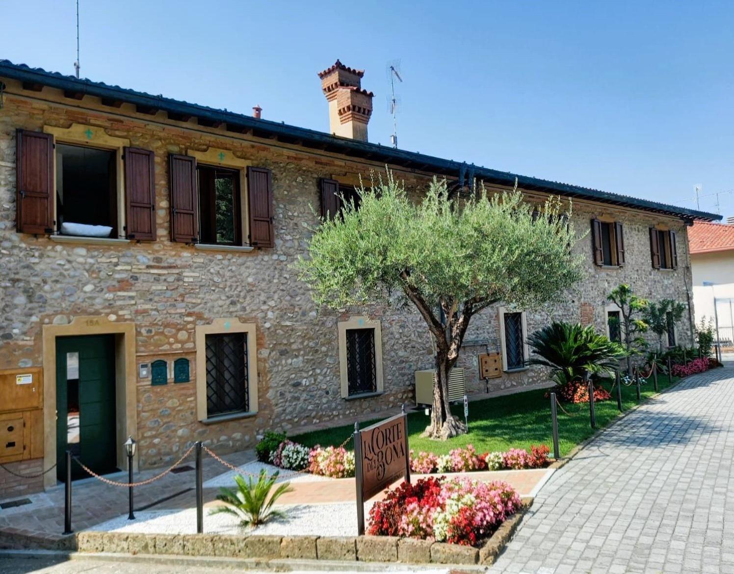 エルブスコLa Corte Del Bona - Vicino Alle Cantine E A Circa 15 Minuti Dal Lago Di Iseo -アパートメント エクステリア 写真